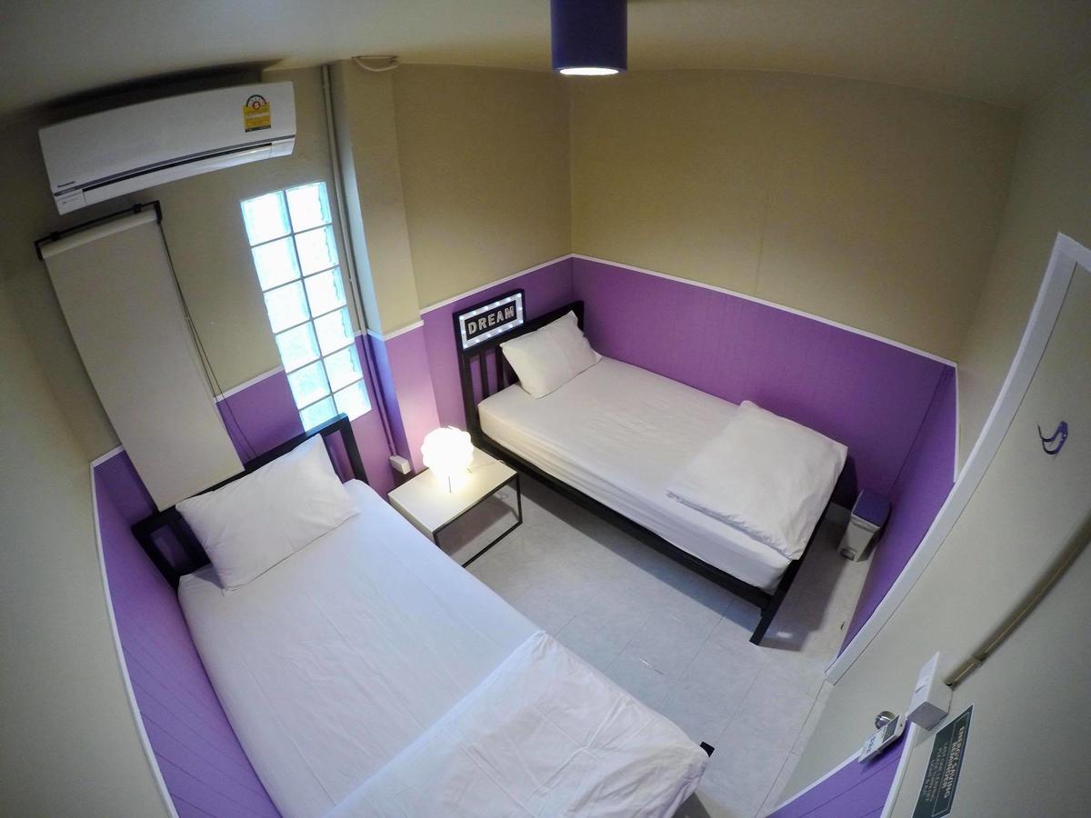 Why Not House Hostel Chiang Mai Exterior photo