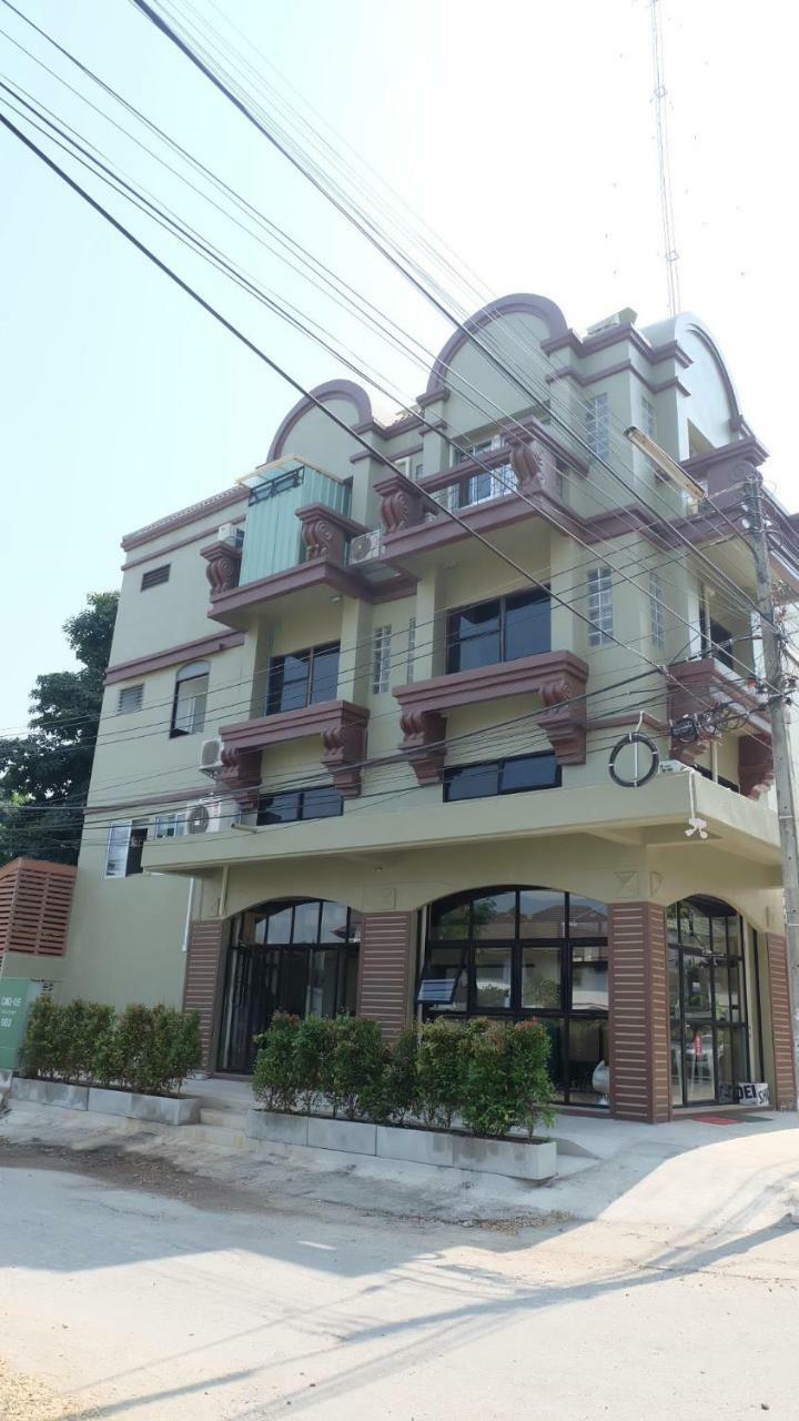 Why Not House Hostel Chiang Mai Exterior photo