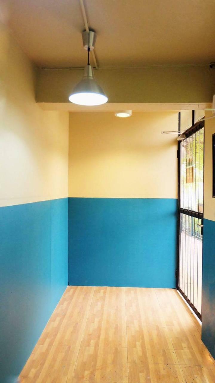 Why Not House Hostel Chiang Mai Exterior photo
