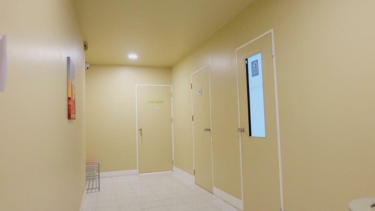 Why Not House Hostel Chiang Mai Exterior photo