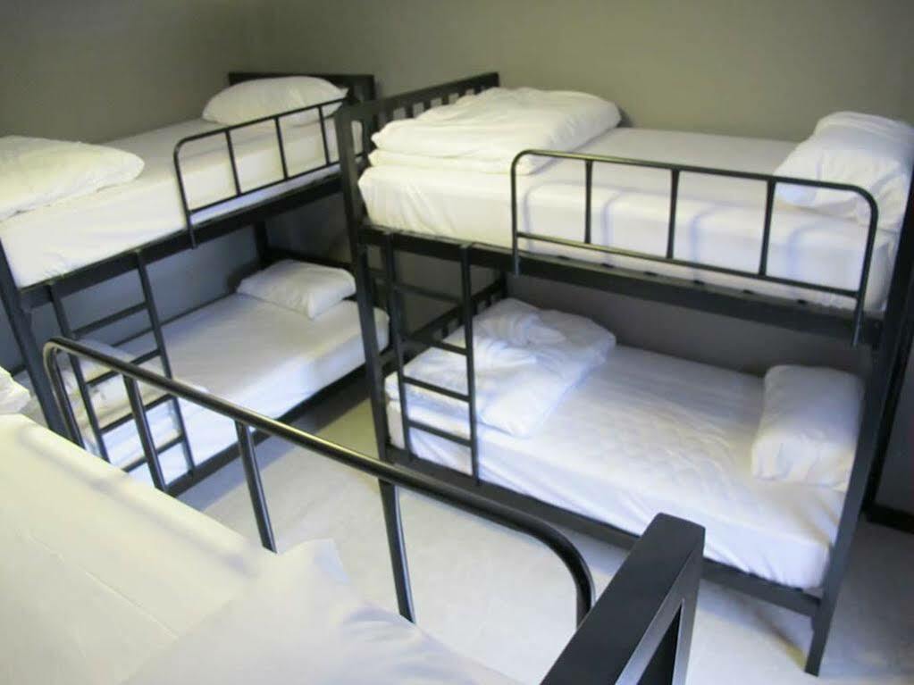Why Not House Hostel Chiang Mai Exterior photo
